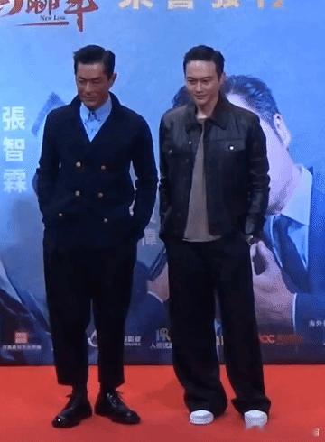 古天乐还是应该和张智霖学学穿搭的，两个人站在一起不像一个时代的人！ 