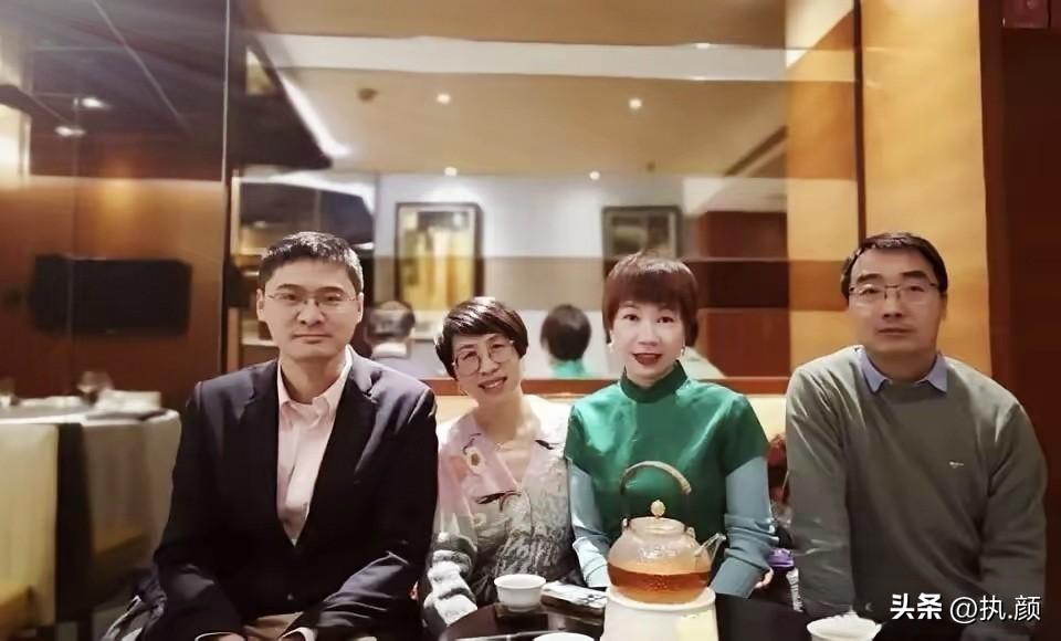 很多学法律出身的专家学者都在为废除死刑而奔走呼号，他们根本不是在推动法治进步，是