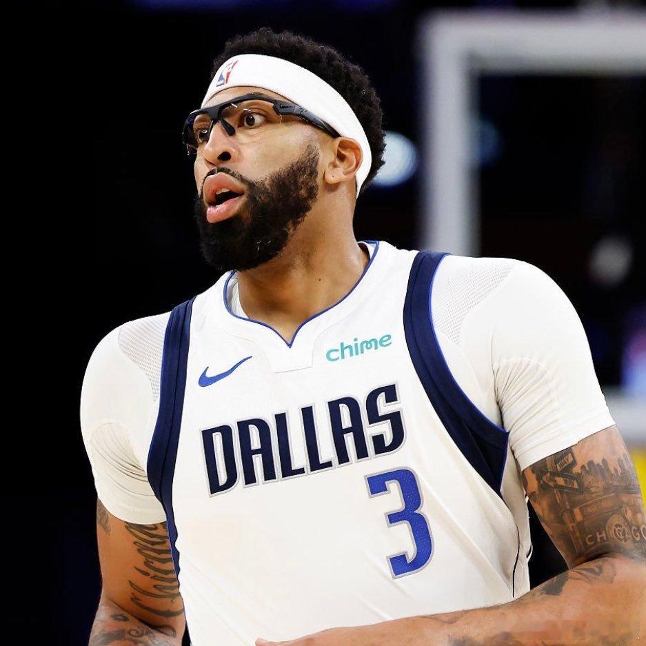 基德：安东尼·戴维斯（伤病管理）将缺席明日对阵快船的背靠背。 