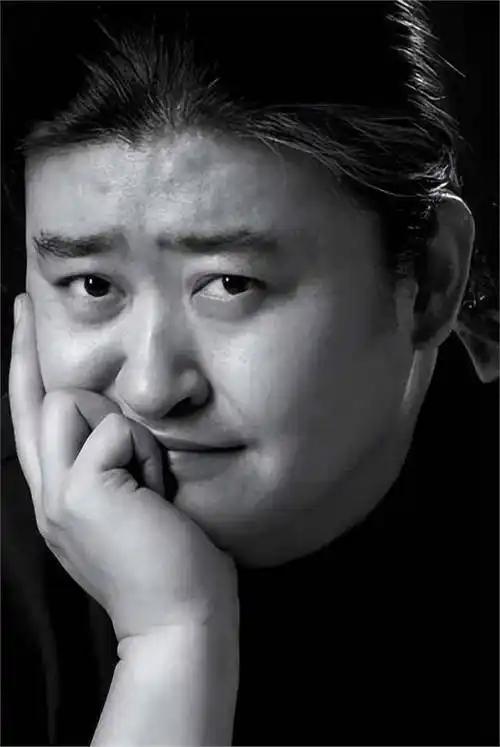 一代歌声远去！音乐家刘欢离世，留下无数时代回忆
 
近日，对外经济贸易大学正式发