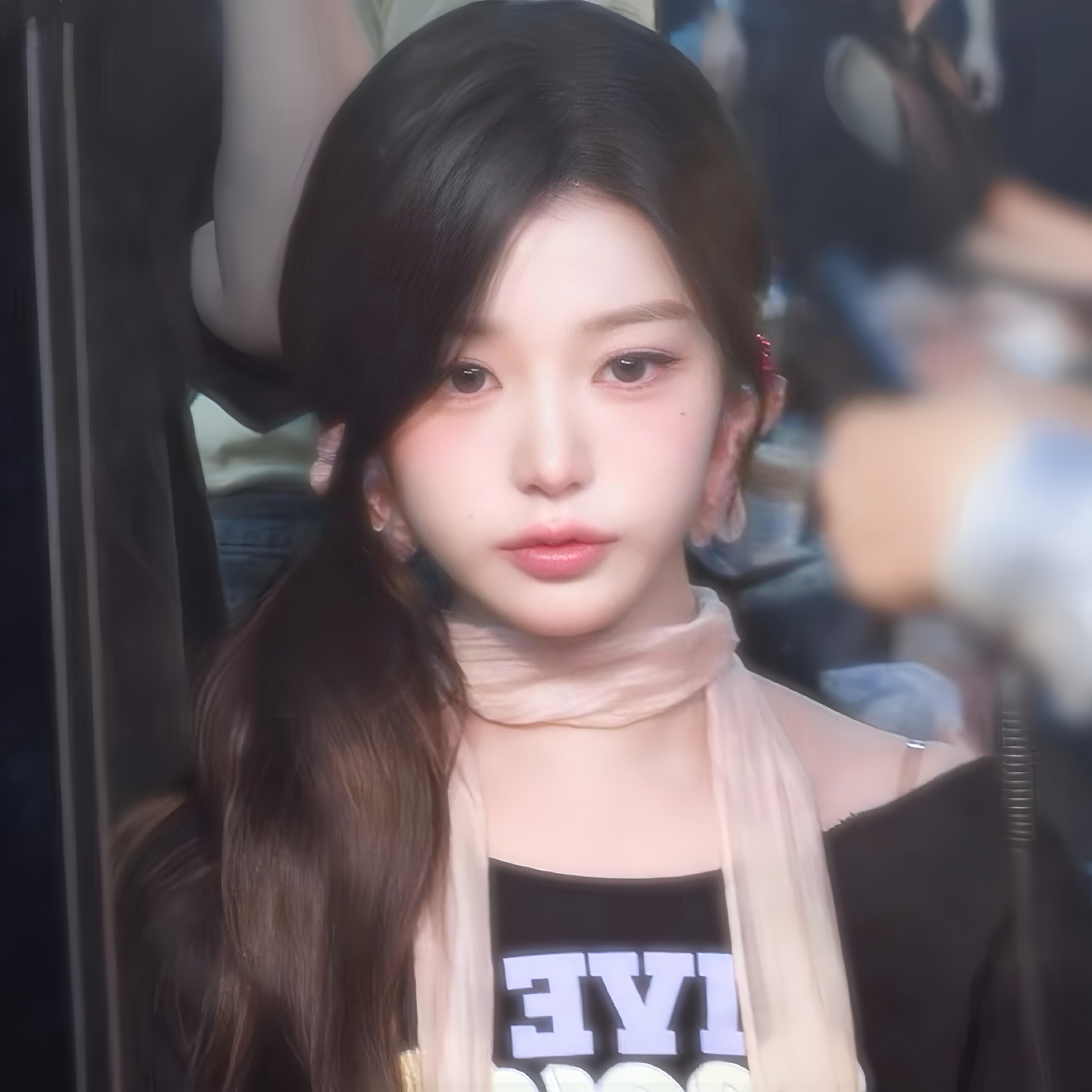 单边侧马尾元英🎀🪽（cr.还剩多少个明天 ​​​