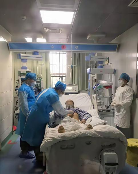 北京一男子肝癌晚期，弥留之际立下遗嘱。去世仅3天，父母就将儿媳孙女告上法庭，主张