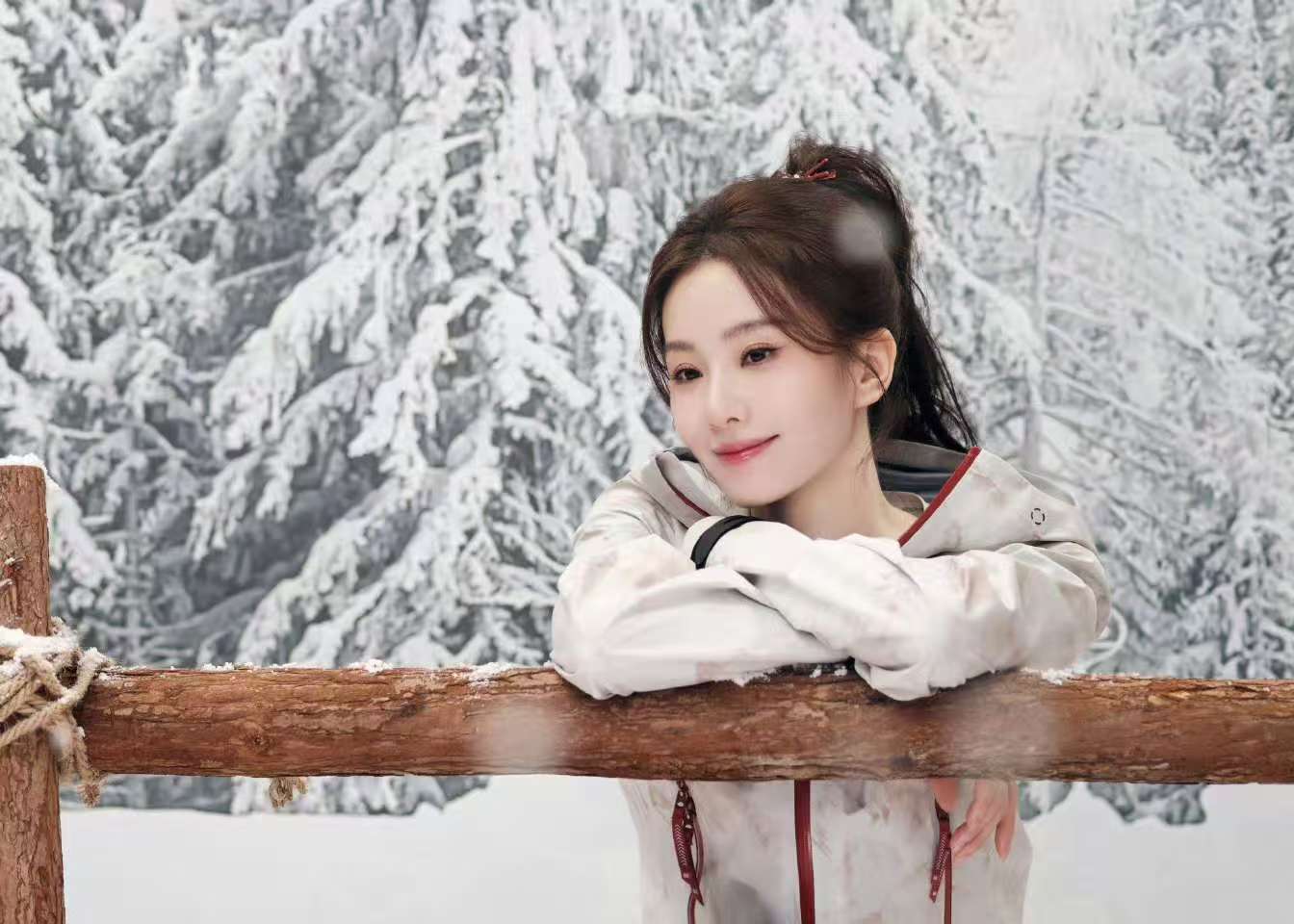 刘诗诗雪景大片刘诗诗雪景九宫格刘诗诗雪景九宫格，好美腻，这也太棒了吧 