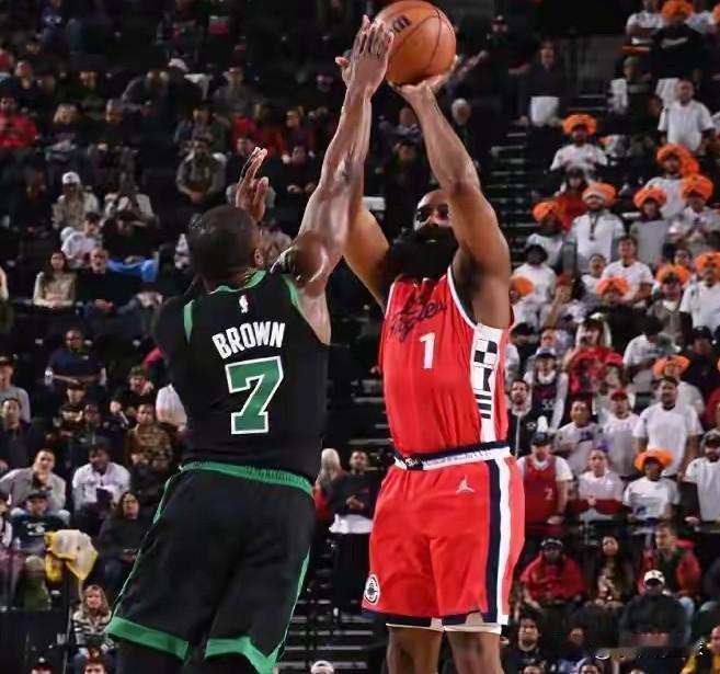 无缘7连胜！快船31分惨败，谁是输球罪魁祸首？数据一目了然:
 
快船115-1