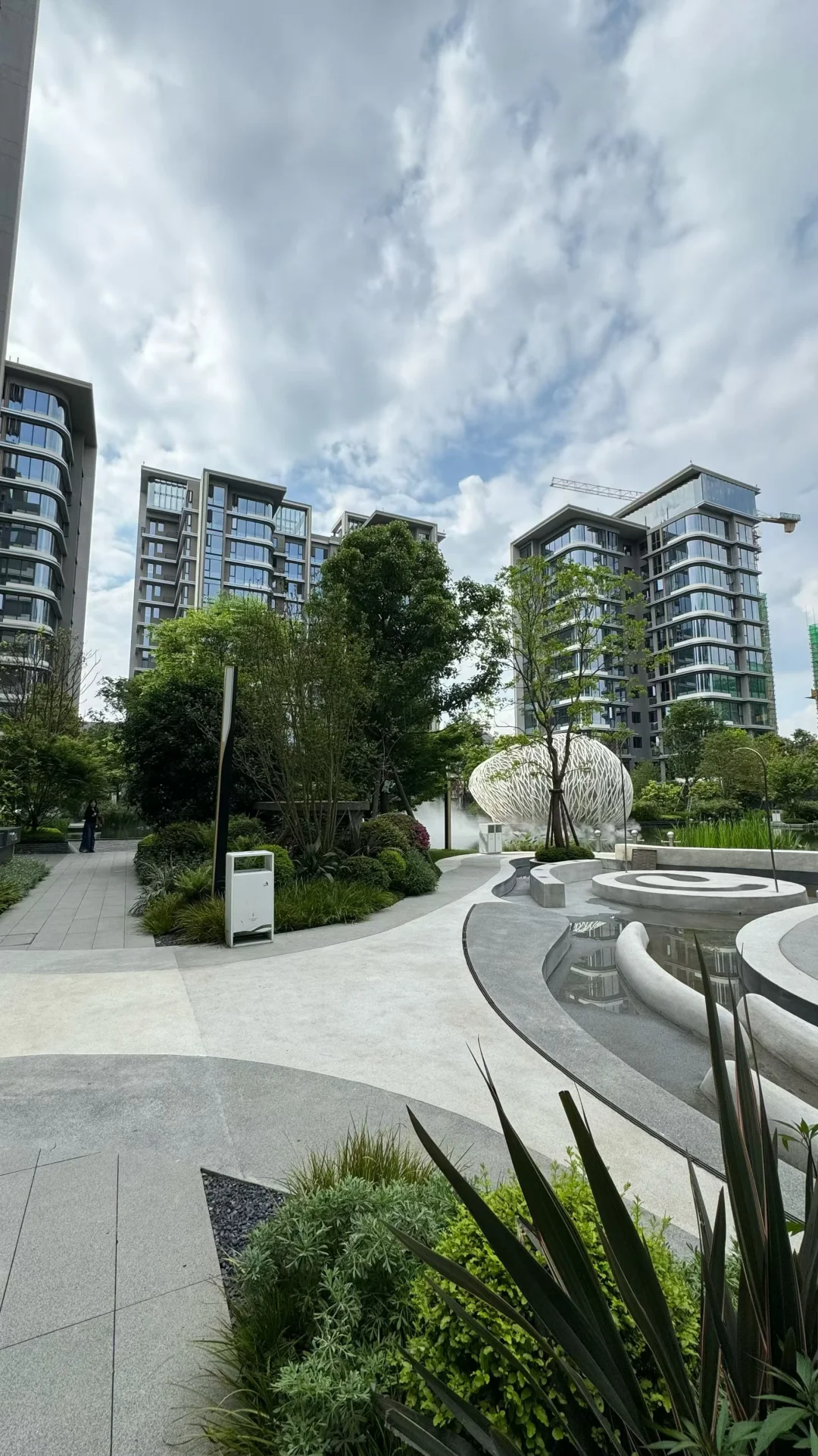 成都八十几万的套四住宅