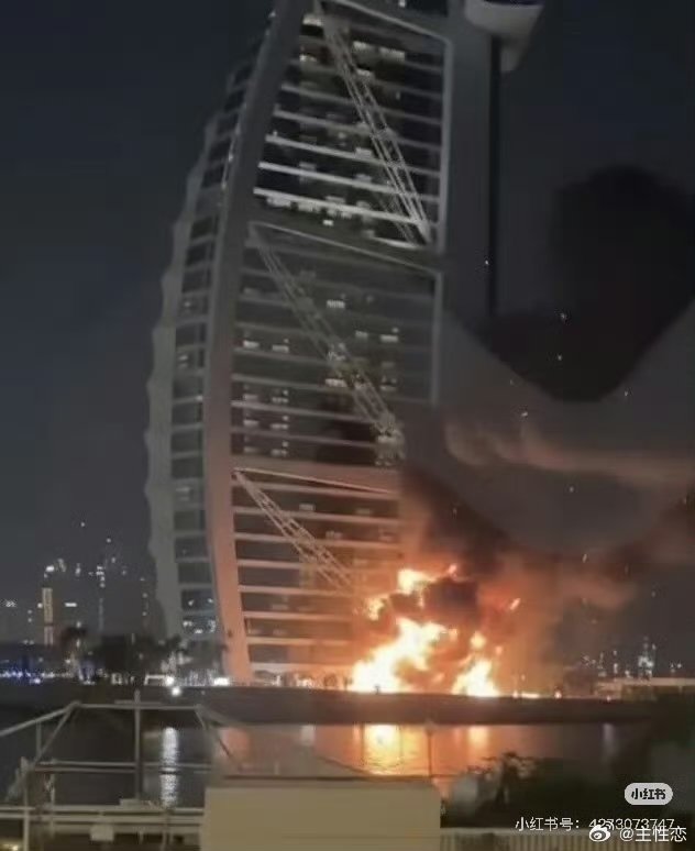 迪丽热巴3月1日中转所在的迪拜T3机场在3月1号早晨被炸了，想想都很后怕 