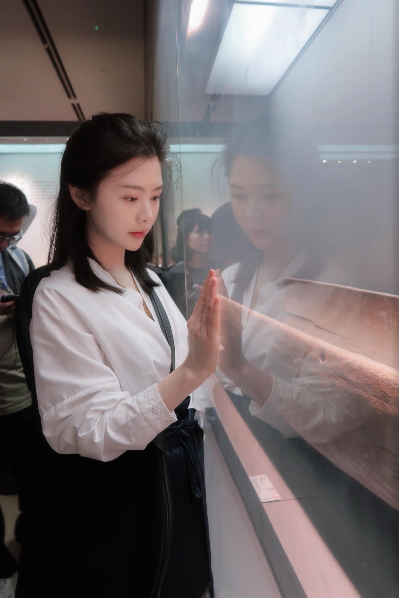 你帅，但你也老了人民的