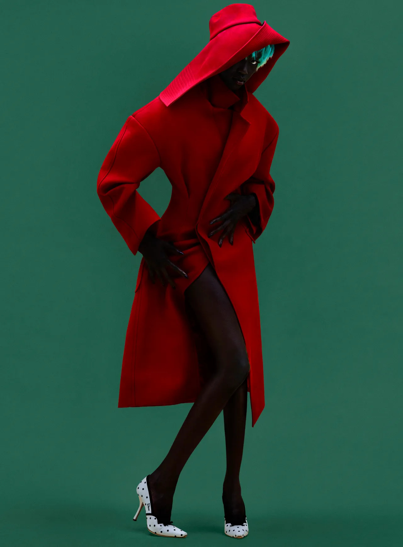 黑模与色彩组合就是抢眼 ！英国版 VOGUE 发布六月新刊 ，迎来了超模 Ano