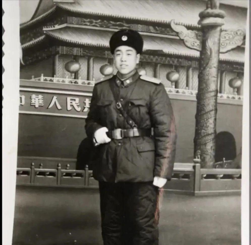 门合烈士（1928——1967）
河北涞源人，革命烈士，六十年代与黄继光、雷锋、