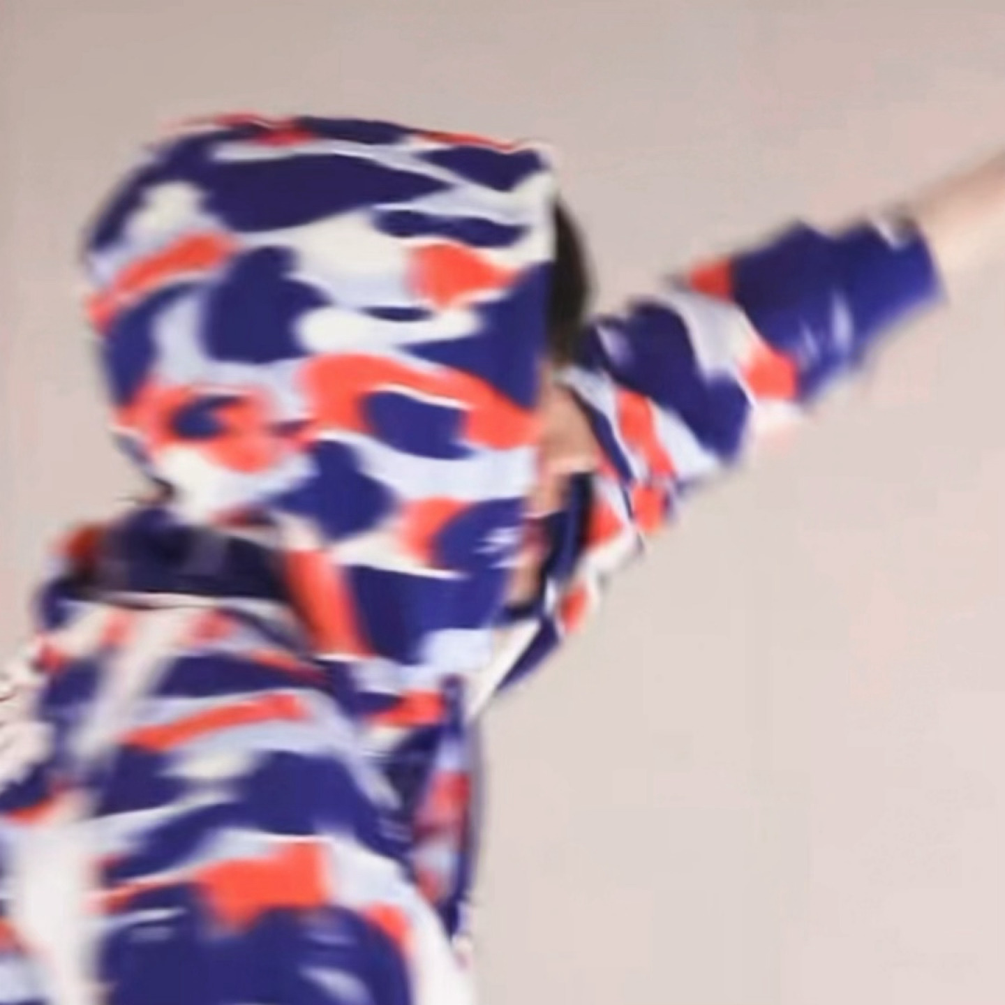完全是一个小baby 