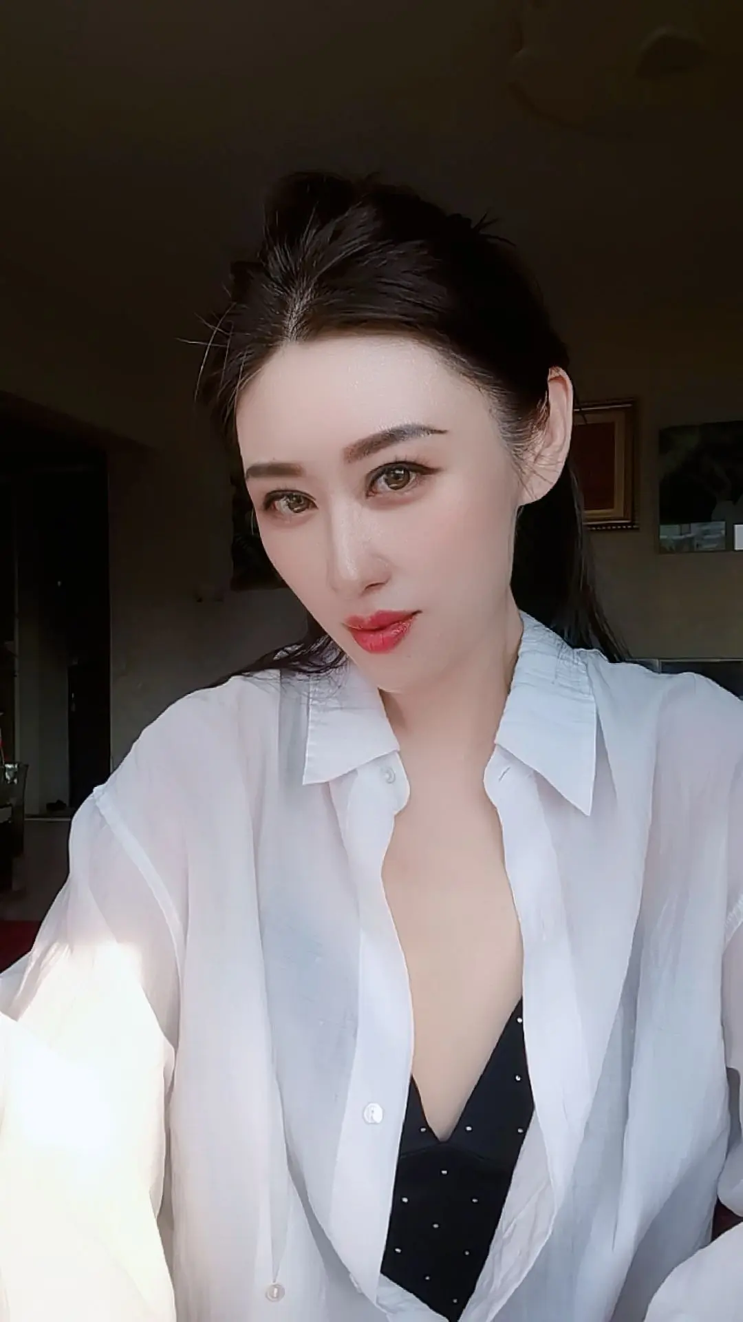 1. 我的礼貌是限量款，你没预订单就别来碰运气。 2. 别在我面前表演...