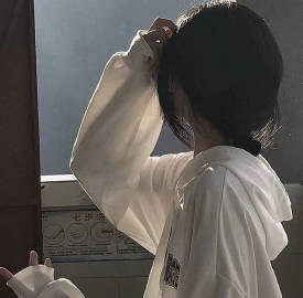 在和男生交往中，你有哪些建议、经验或教训？01.永远不要信一个人对你说了什么，只