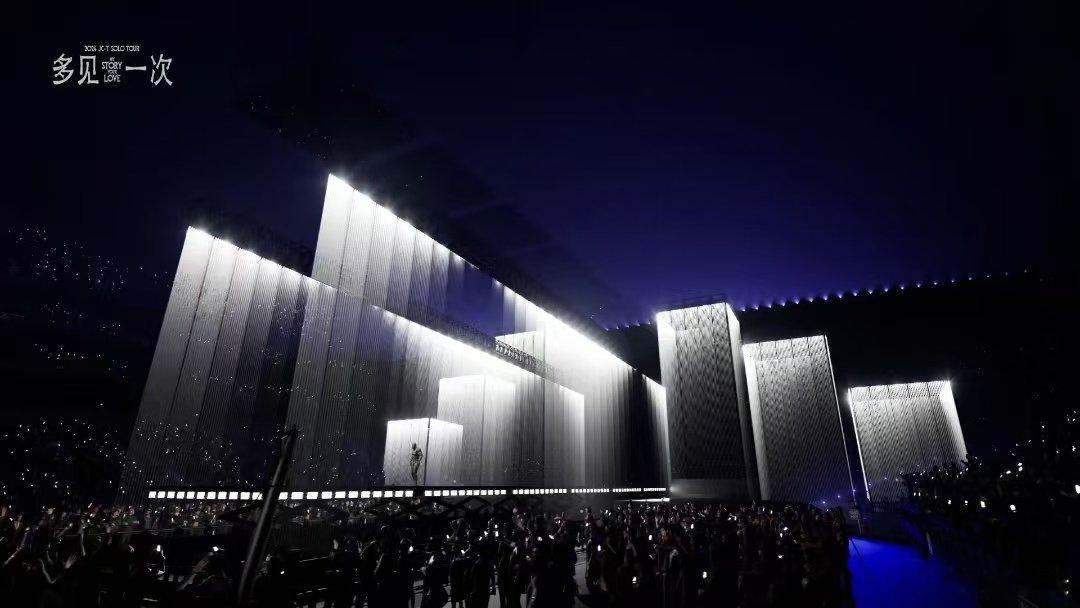 #檀健次演唱会舞台配置##檀健次演唱会有天屏#此刻的心情，唯有檀健次的演唱会能懂