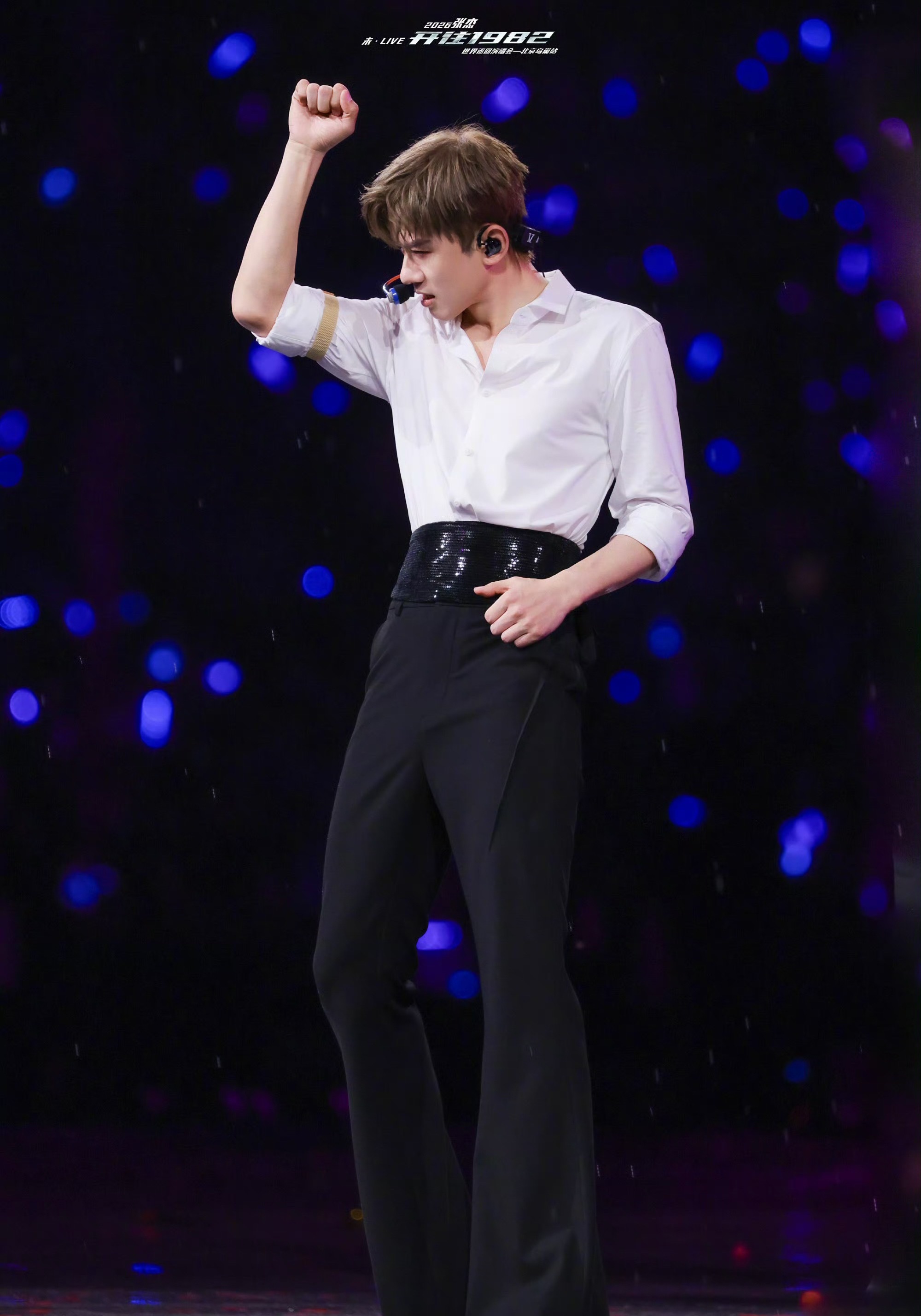 伴舞都跳不动了张杰还在jump张杰鸟巢第二场圆满！列车开场、机甲共舞、百人舞团，