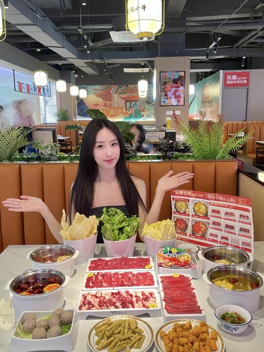 四种不同味道的锅底吃牛肉才是最正的！