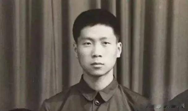 王朔虽然评价过马未都“就是一个古董贩子，他自己心里还能没点数？”，但其实这是好朋