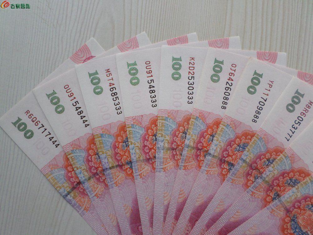 人到晚年才懂：手里这三笔钱，才是你最后的底气
 
王尔德说过一句话，年轻时我以为