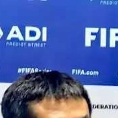 北京时间3月31日，中国男足在国际足联系列赛0-2不敌喀麦隆。赛后，中国队主教练