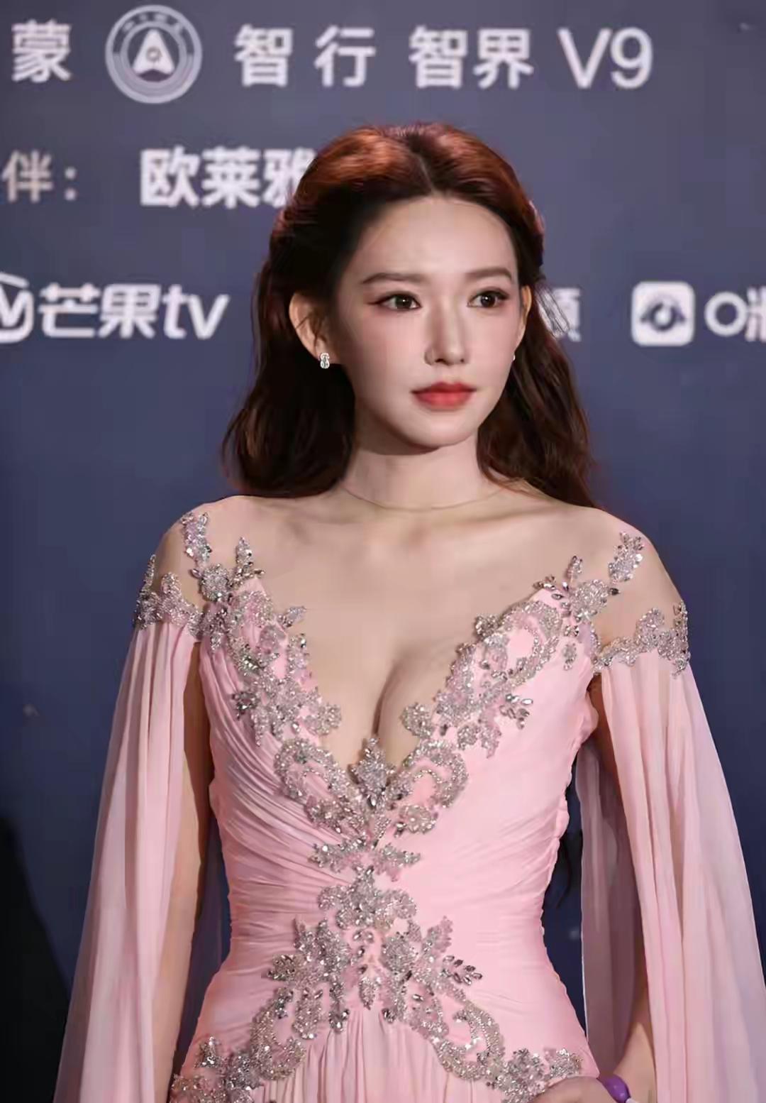 程潇真心话茶局
