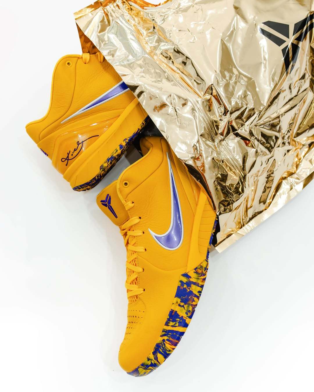 科比选秀日刮刮乐效果展示我感觉不刮也挺好的Kobe 4 Protro “Draf