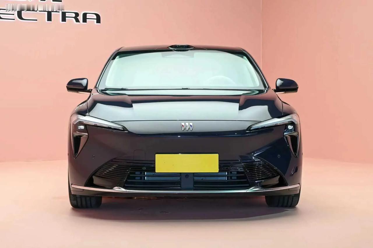 别克至境L7：上市即热销的合资新能源黑马
 
别克至境L7上市即展现火爆态势，仅