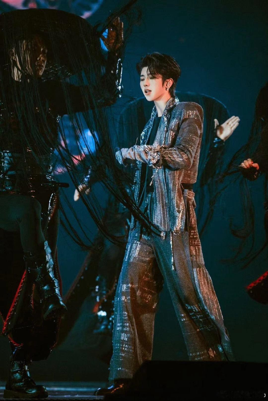 KUN2023WORLDTOUR 「香港站」妆造💙💙 