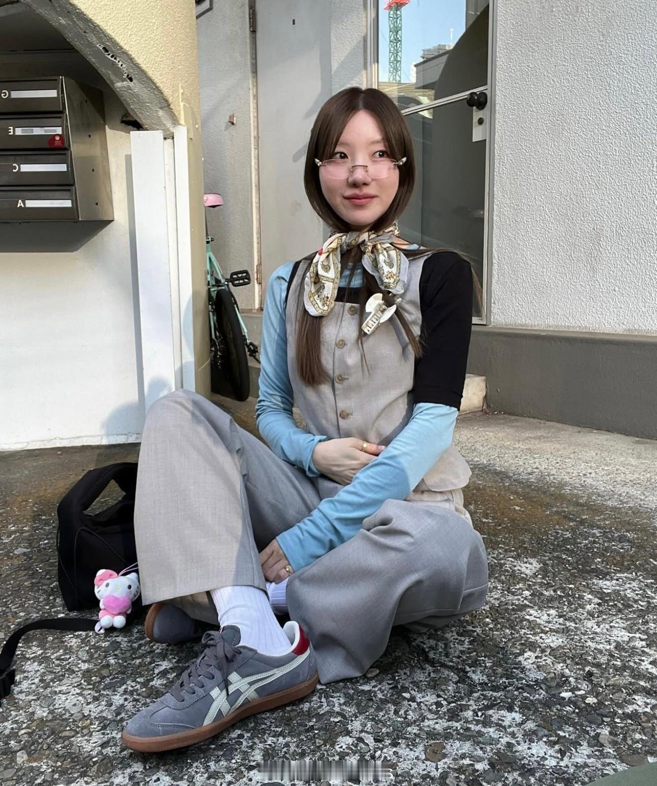 穿搭分享 连续更新第2466天韩国时尚女生日常搭配周一来啦韩系穿搭超能新星汇新星