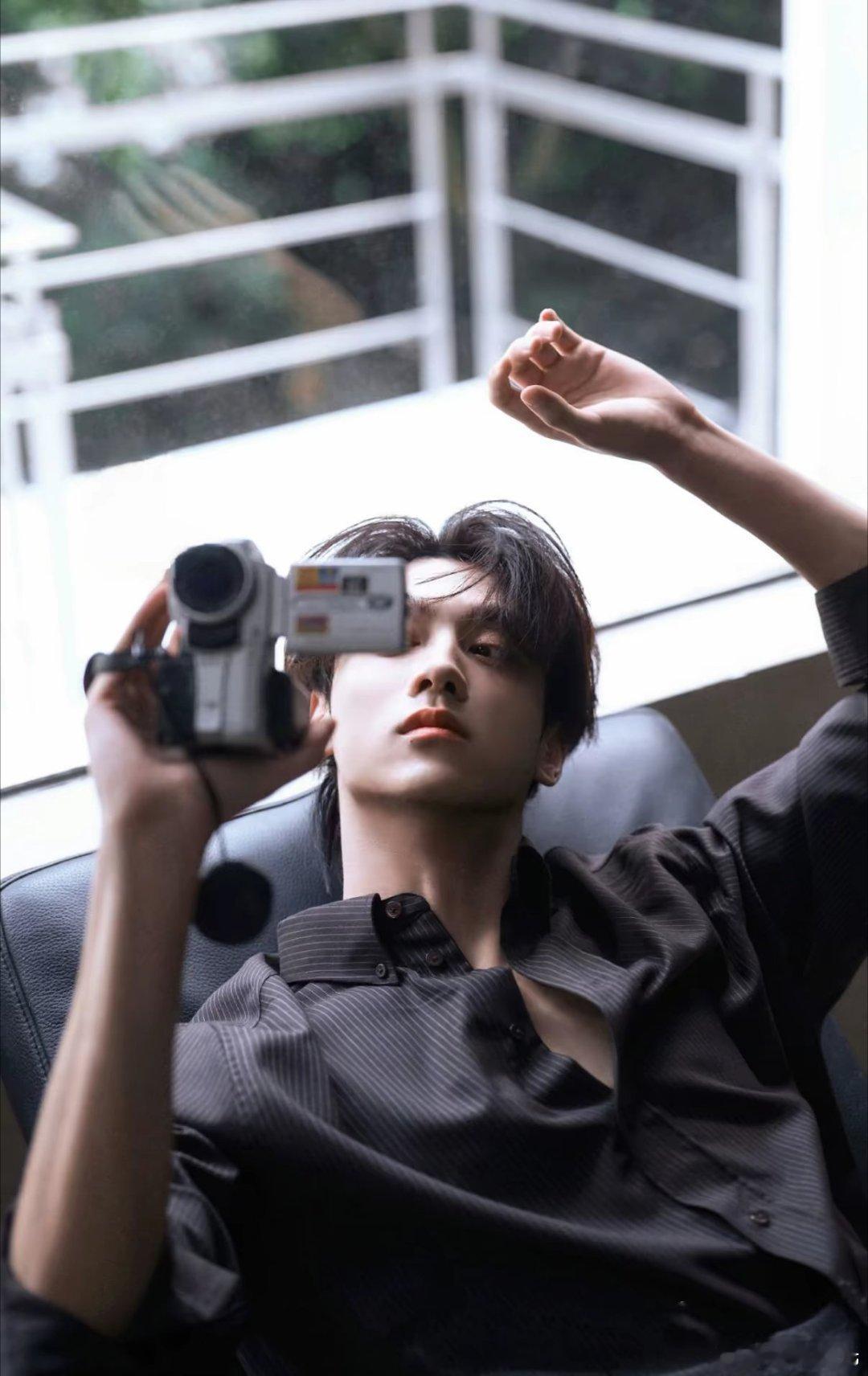 田栩宁 txn未完待栩 “对你的爱像循环播放的电影 从未停止”  𝐋𝐨𝐯?