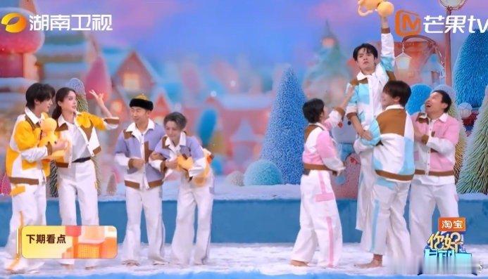 沈月这身造型太绝了！翩翩起舞超灵动，初雪限定浪漫谁懂 