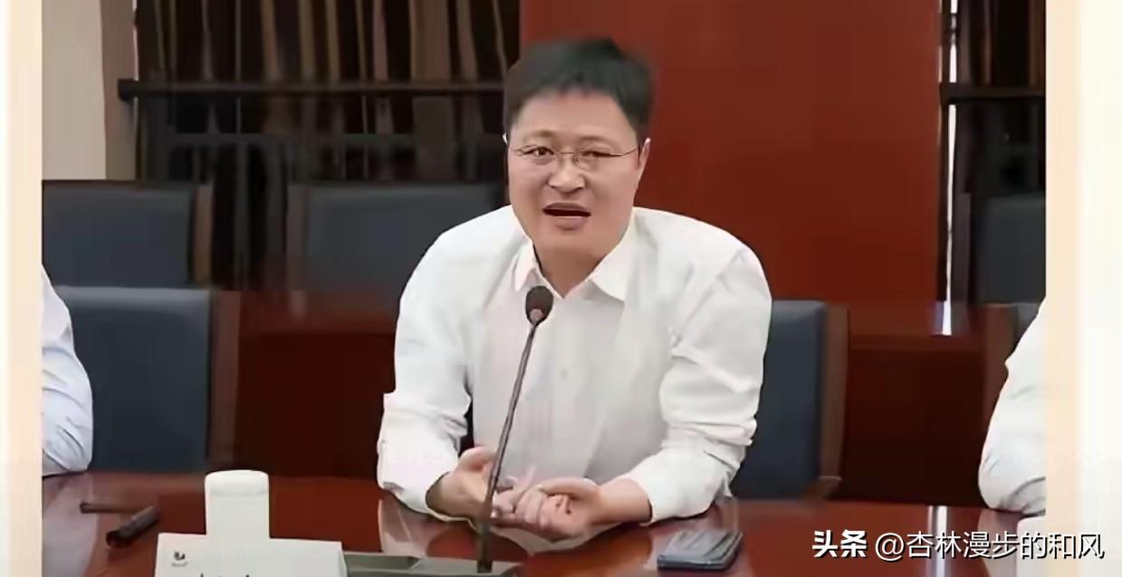 当我们正在愤怒于星宇恶意逼退应届毕业生员工的时候，当我们心疼100多刚出社会就遭
