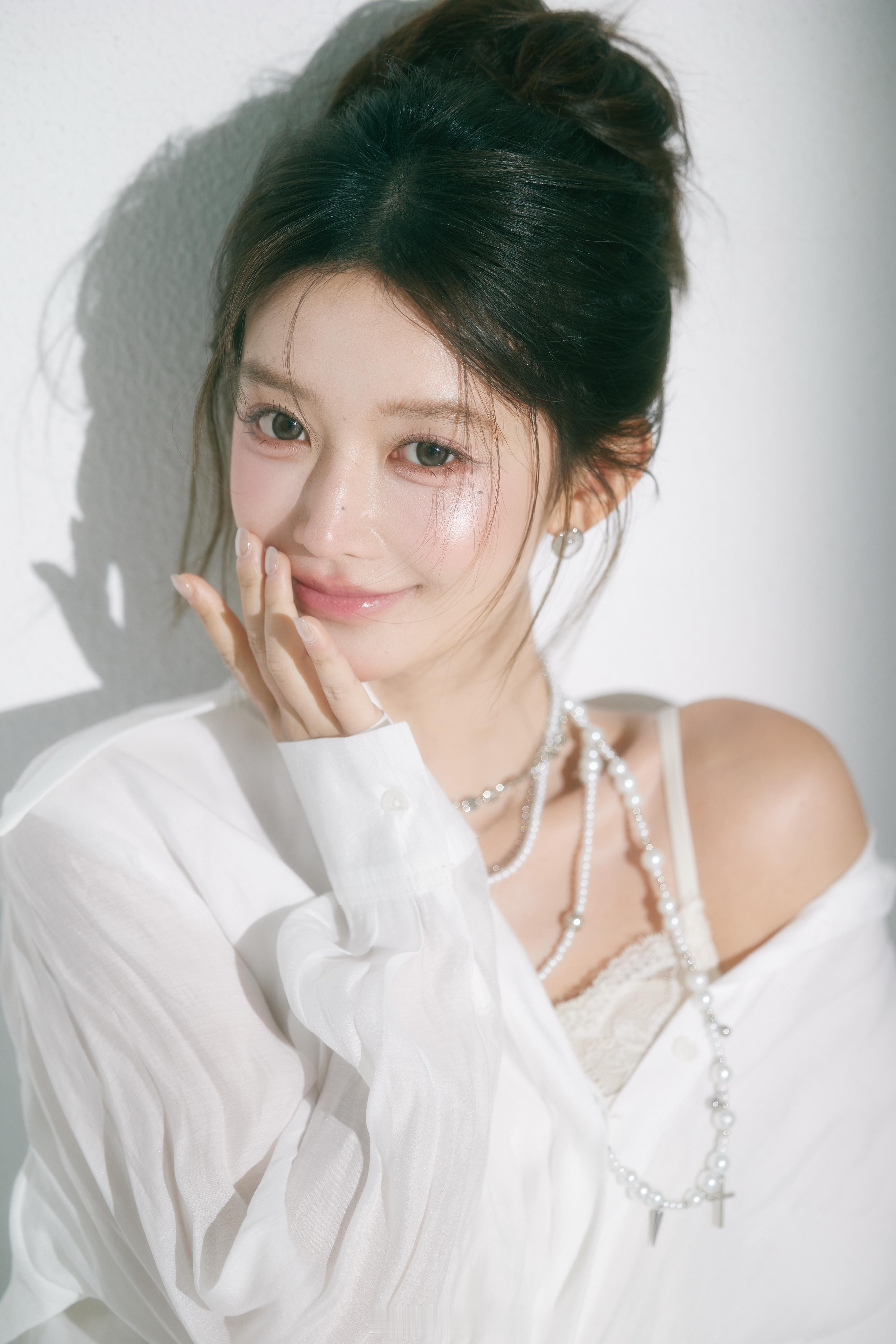 好一个沉鱼落雁，闭月羞花的绝世美人儿 