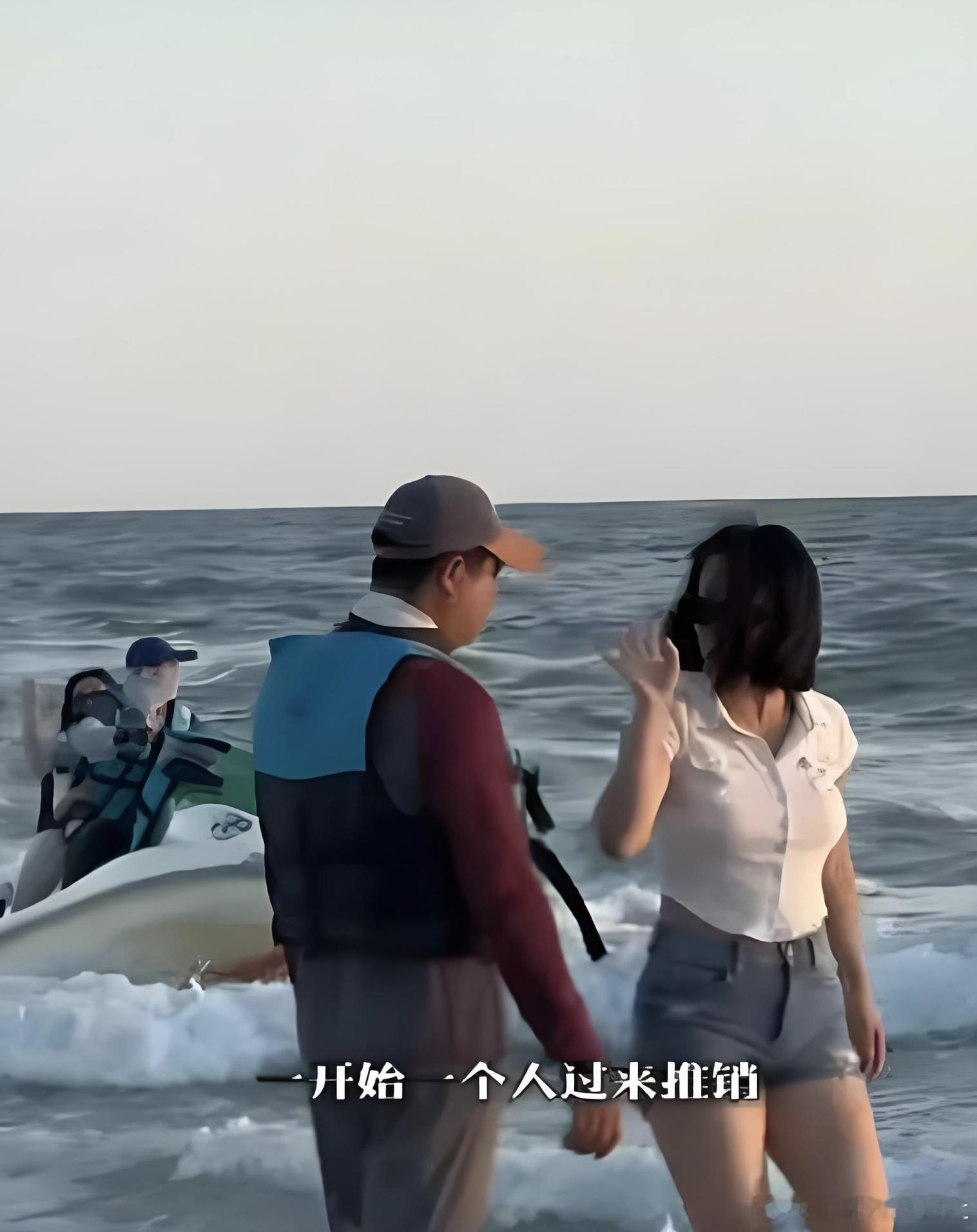 女游客因拒坐快艇遭两名男子围堵  真有你的啊，景区做生意做到这份上也是绝了。女游