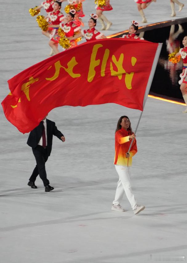 全运会公布网球女单前三种子：王欣瑜、袁悦、朱琳。 