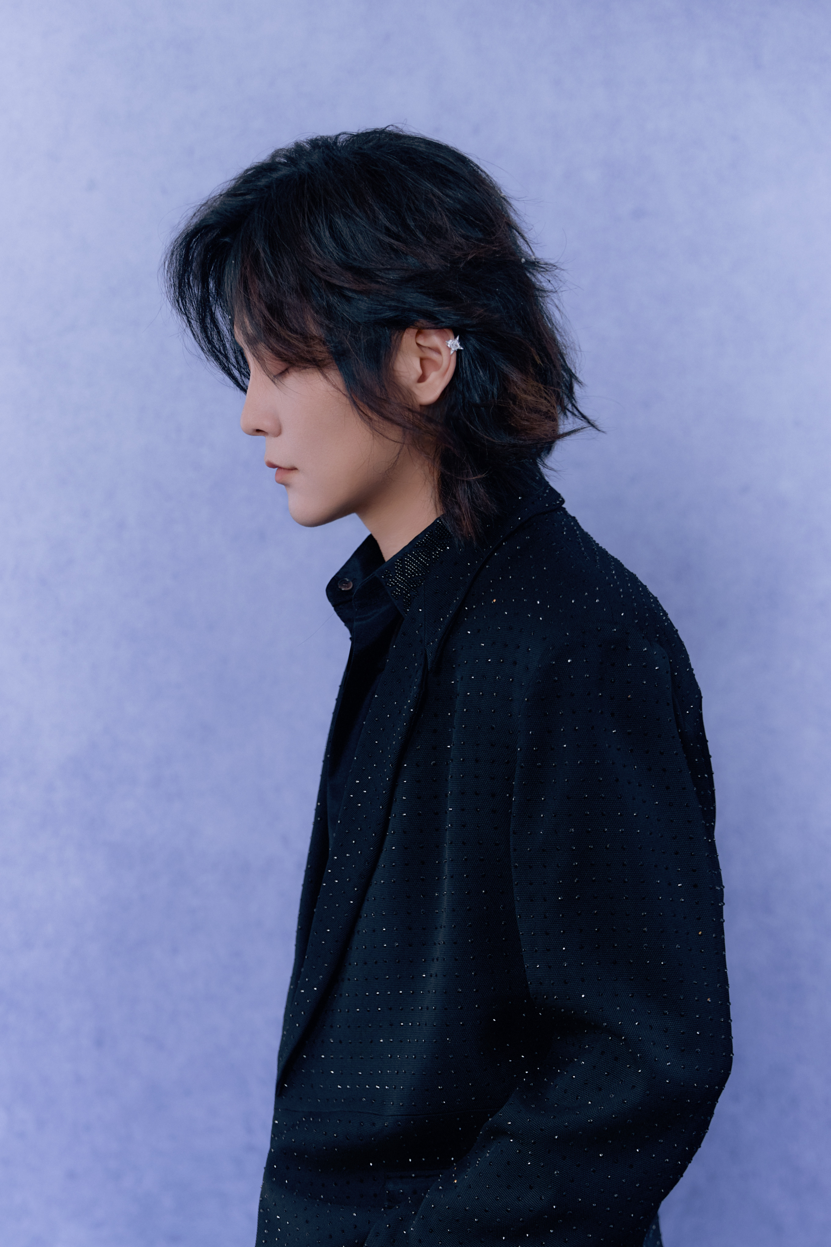 跨年限定皮肤已上线！今晚8点，美好惊喜夜～你们的跨年搭子已就位，兄弟们准备好了吗