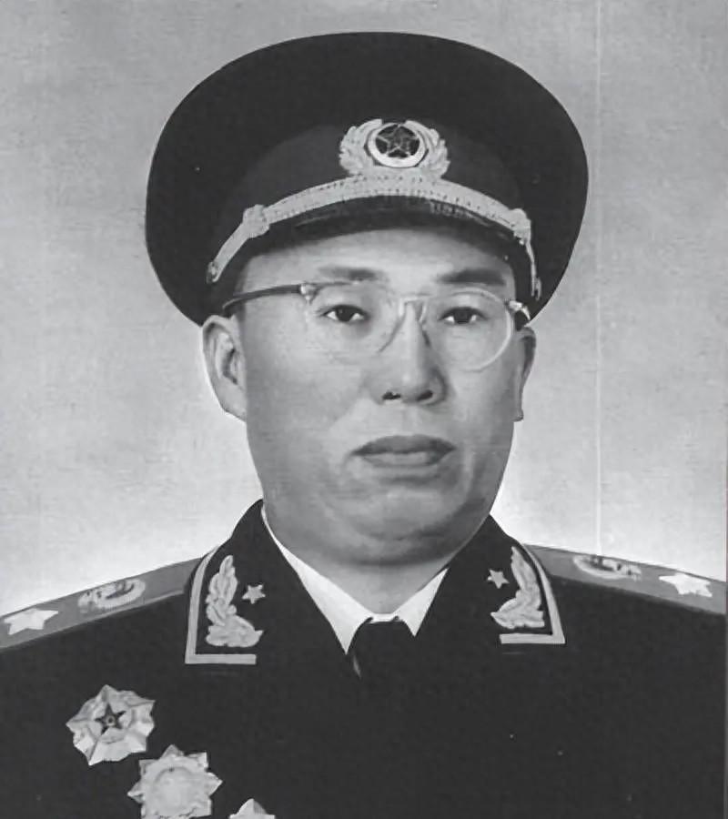 1937年罗荣桓与妻子结婚，怀孕三个月后意外得知前夫并未牺牲，夫妻间到底如何调解