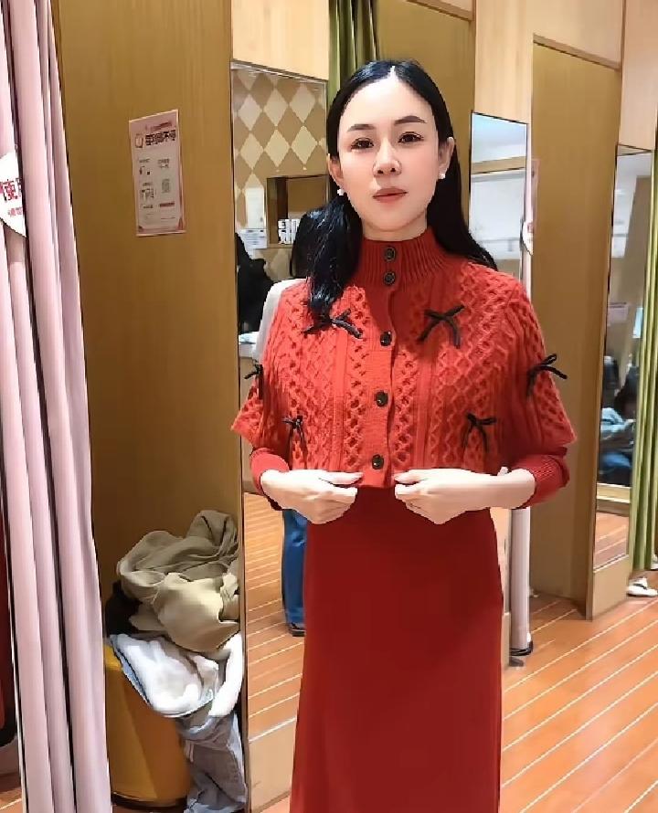 湖北仙桃姐姐李林，长相出众的她，前半生太不容易了，为了寻回弟弟，她什么苦都吃过，