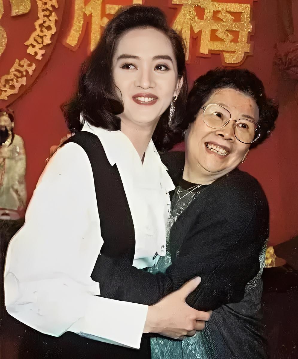 今天梅艳芳的妈妈去世了，我个人有几点看法，你们觉得我说得对吗？

1. 梅艳芳其