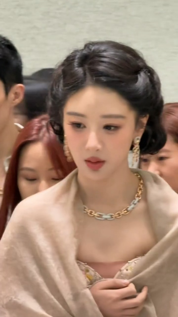 杨紫 ！ 女神今天很美 