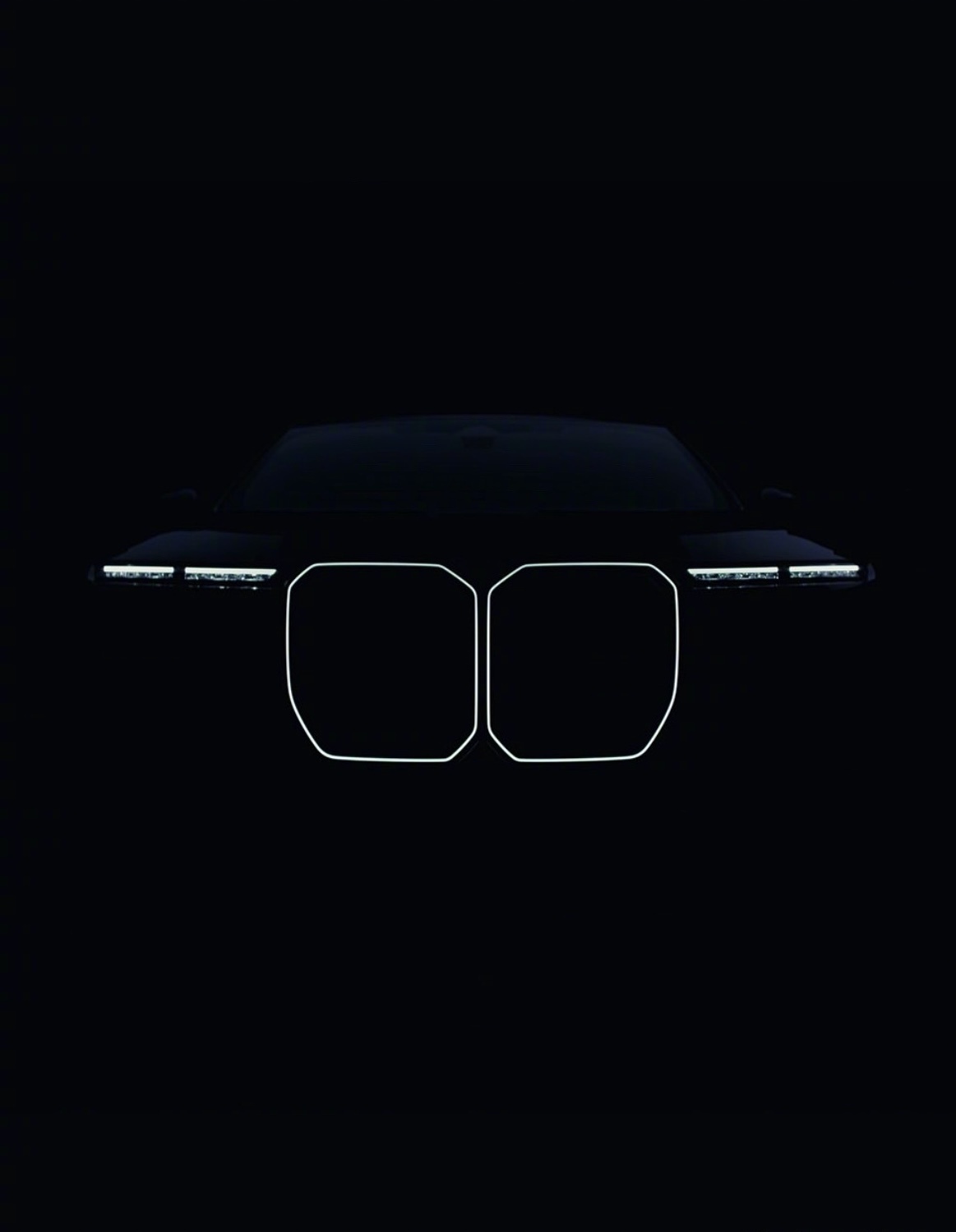 中改宝马7系发预告了，4月北京车展正式亮相，海外同行说实车挺漂亮。（图2图3是预