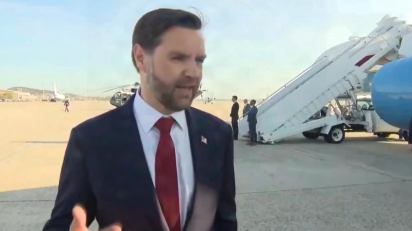 美副总统万斯启程前往巴基斯坦！
4月10日，美副总统已经启程前往巴基斯坦了，相信