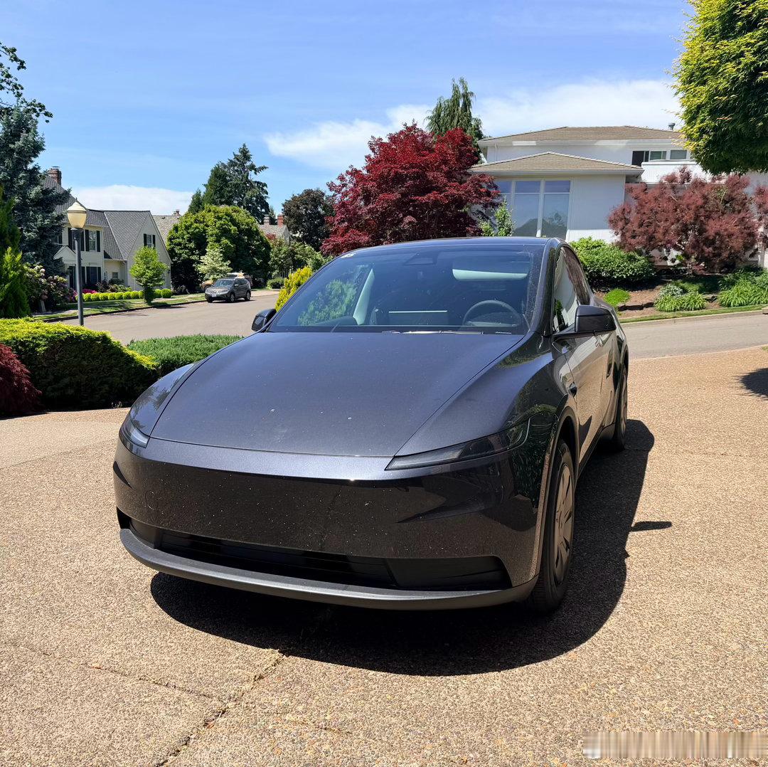廉价版Model Y：轻奢的廉价刚提的Model 3因质量问题要修5天，喜提“廉