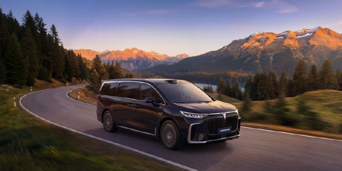 预售价31.99万的岚图梦想家冠军版，来了~

满血华为乾崑智驾的基础上，优秀的