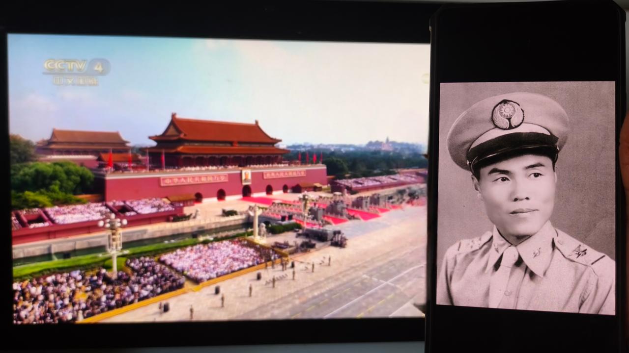 【九三大阅兵 】庆哥评论 中国共产党以卓越的领导力实现了国家强盛与军队现代化。作