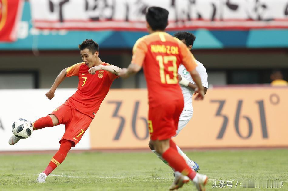 首先要祝贺中国小伙子们，他们取得了历史性的突破！
整个团队，在这次亚洲杯特别是淘