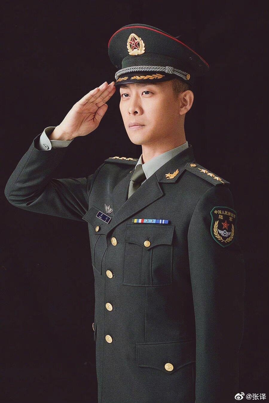 张译获得国家一级演员职称师兄最喜欢的实力派男演员！ ​​​