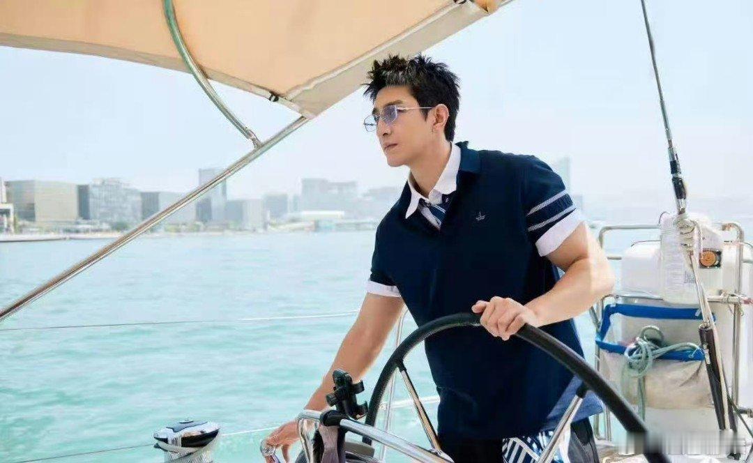 金瀚新剧黑化会发挥金瀚新剧黑化表现亮眼，把疯批感拿捏得恰到好处。不刻意不做作，每