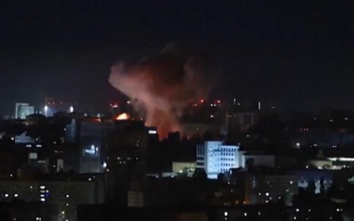 俄乌战局彻底变天！俄军深夜饱和打击，撕开乌军真实防空水平
俄乌冲突打法彻底翻新，