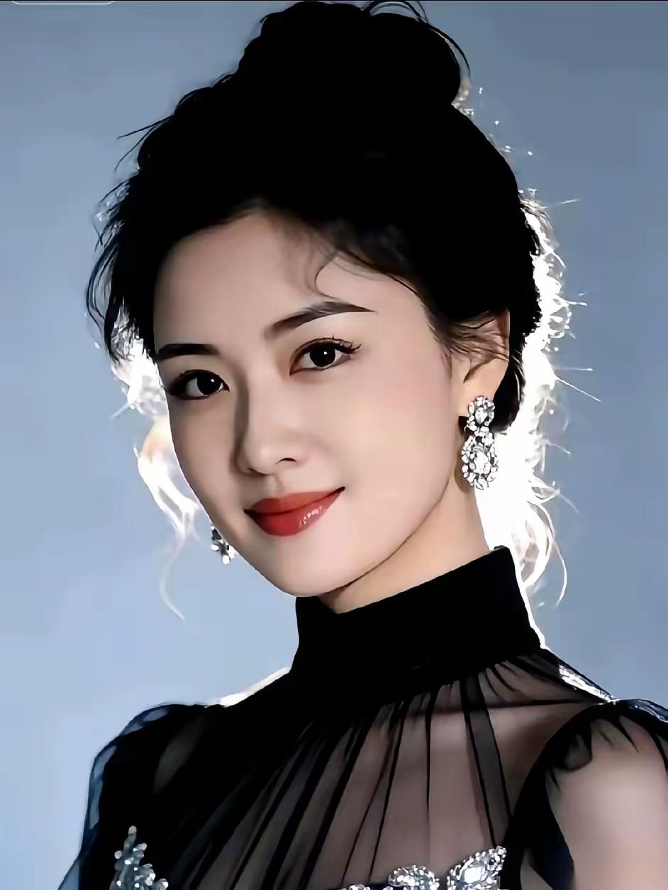 江苏一副挂了六百多年的上联，就七个字。上联是：三十六计计计妙。据说，无数人看到这