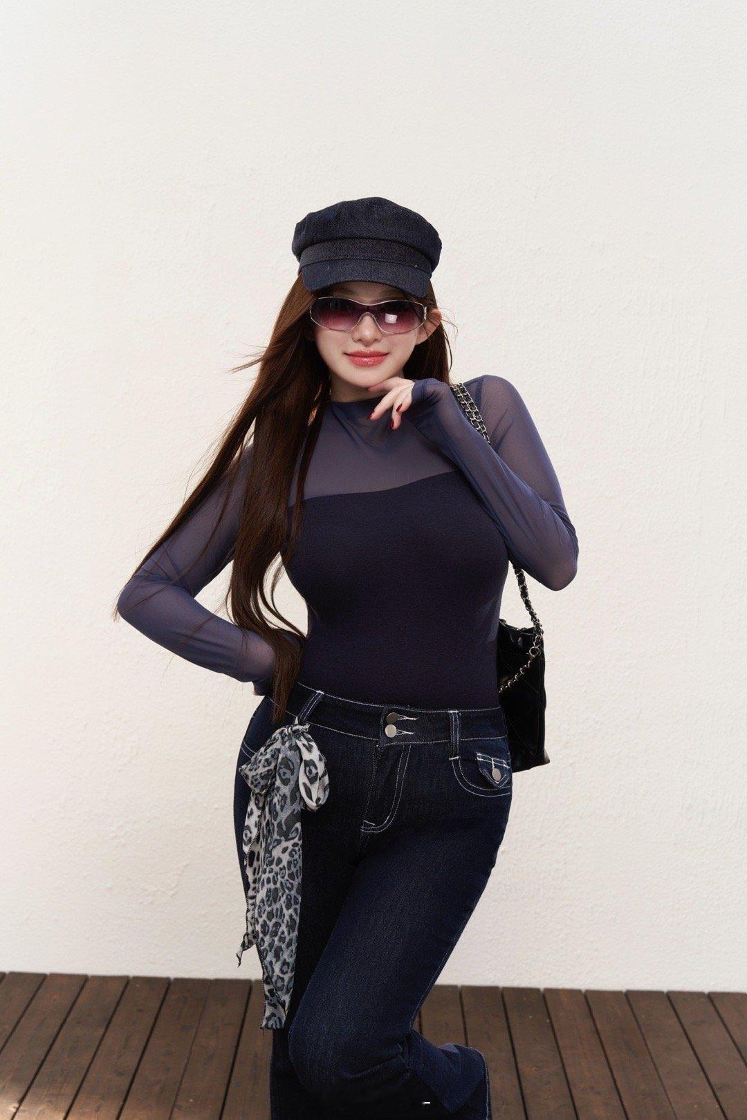 韩里韩气的松弛感“汉南洞欧尼”Tee💙特调的深靛蓝冷调滤镜🫧🫧半高领的网纱