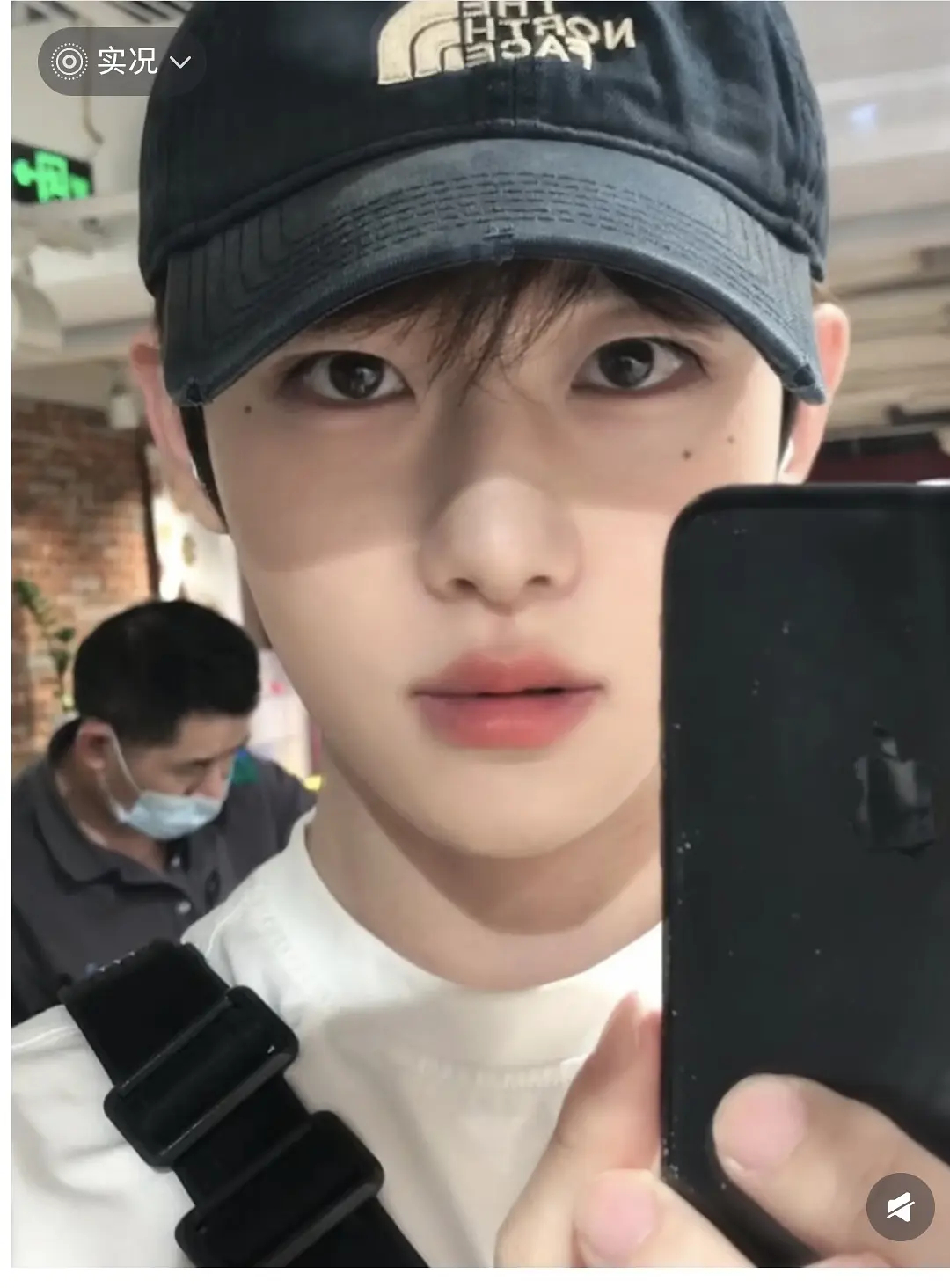 那晚吴是温和李炤熙都喝醉了… 